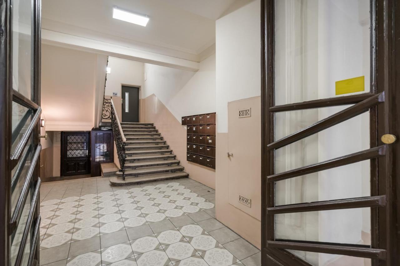 Bpr R20 Studio Home With A/C Budapest Exterior foto